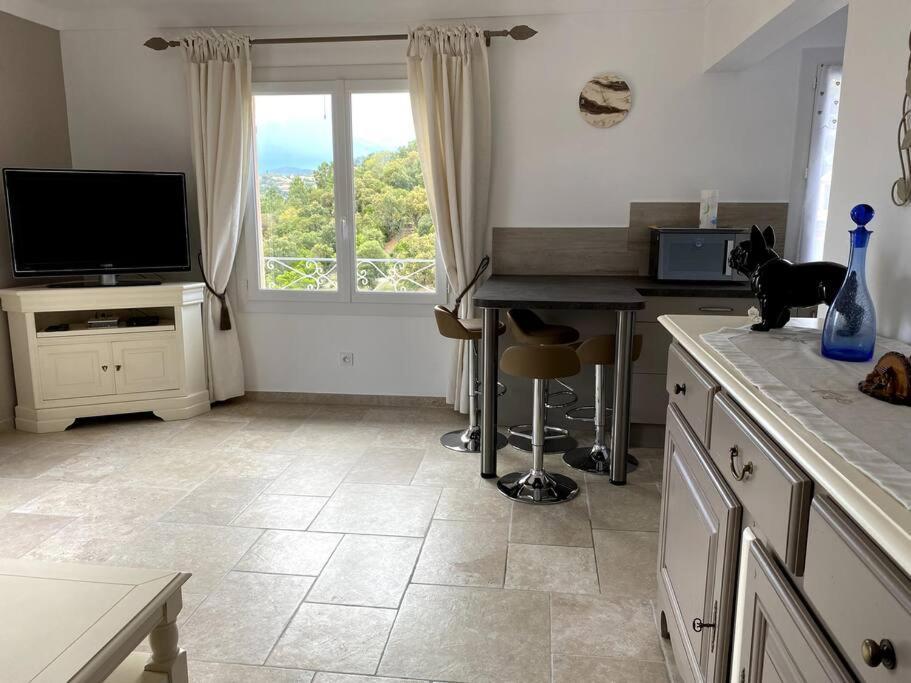 Agreable Appartement Vue Mer Les Issambres Εξωτερικό φωτογραφία